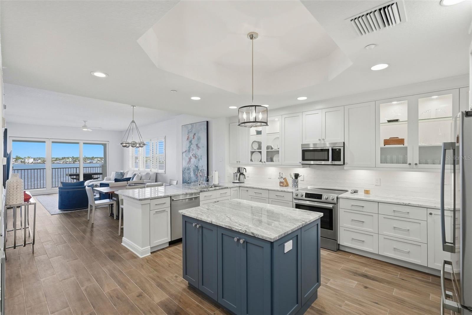 LAS PALMAS CONDO - Residential