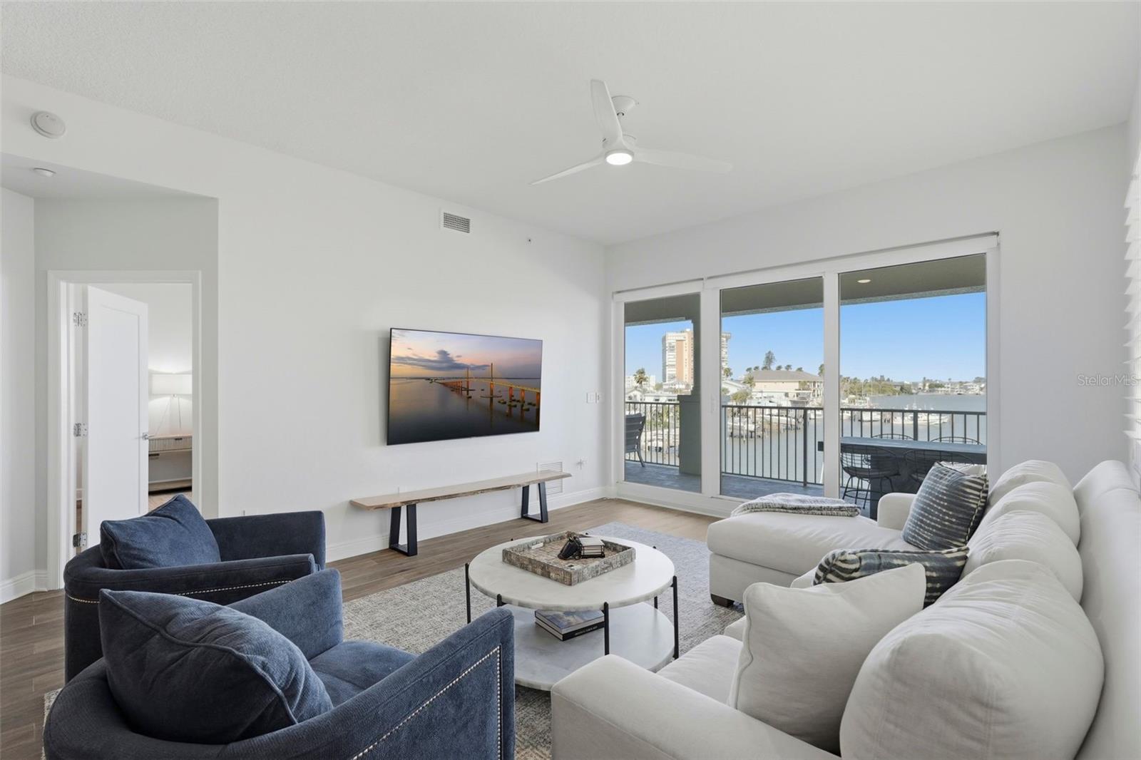 LAS PALMAS CONDO - Residential