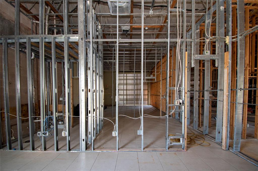 SANDHILL GARDEN PARK COMMER - Commercial Lease