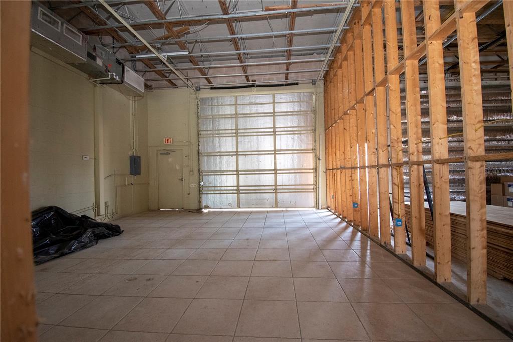 SANDHILL GARDEN PARK COMMER - Commercial Lease