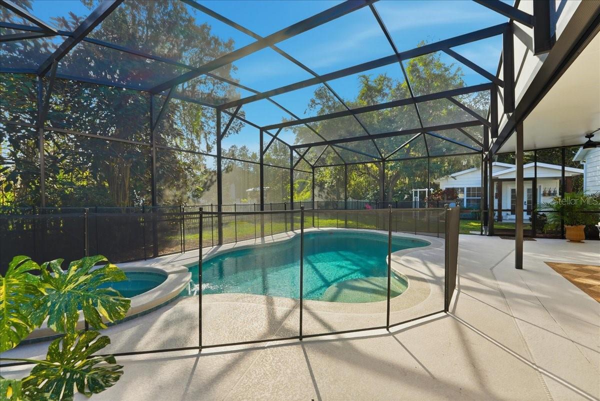 RUNNYMEDE OAKS UNREC - Residential