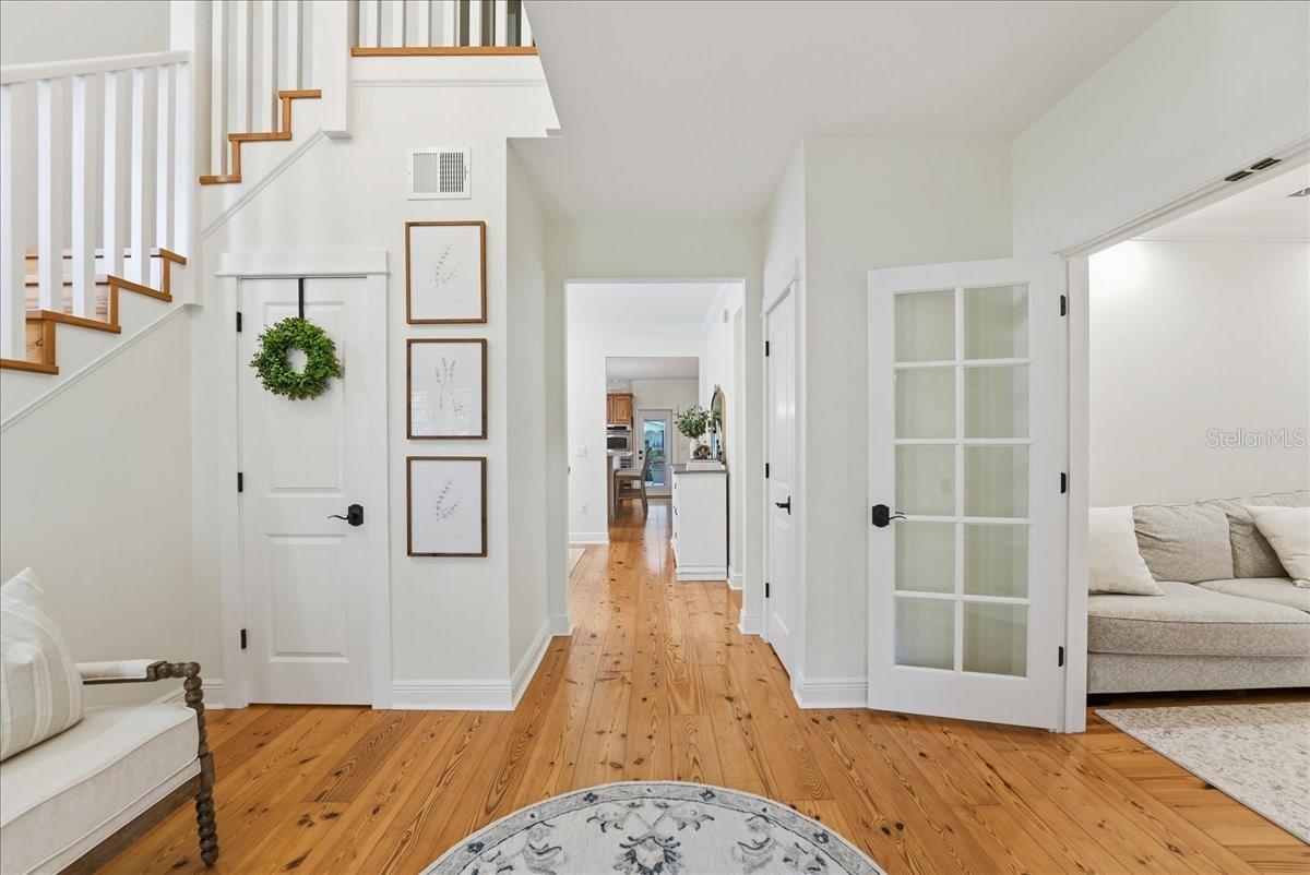 RUNNYMEDE OAKS UNREC - Residential