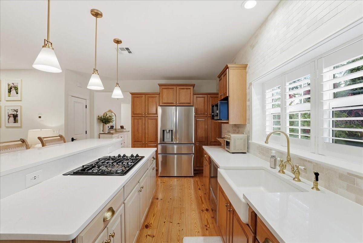 RUNNYMEDE OAKS UNREC - Residential