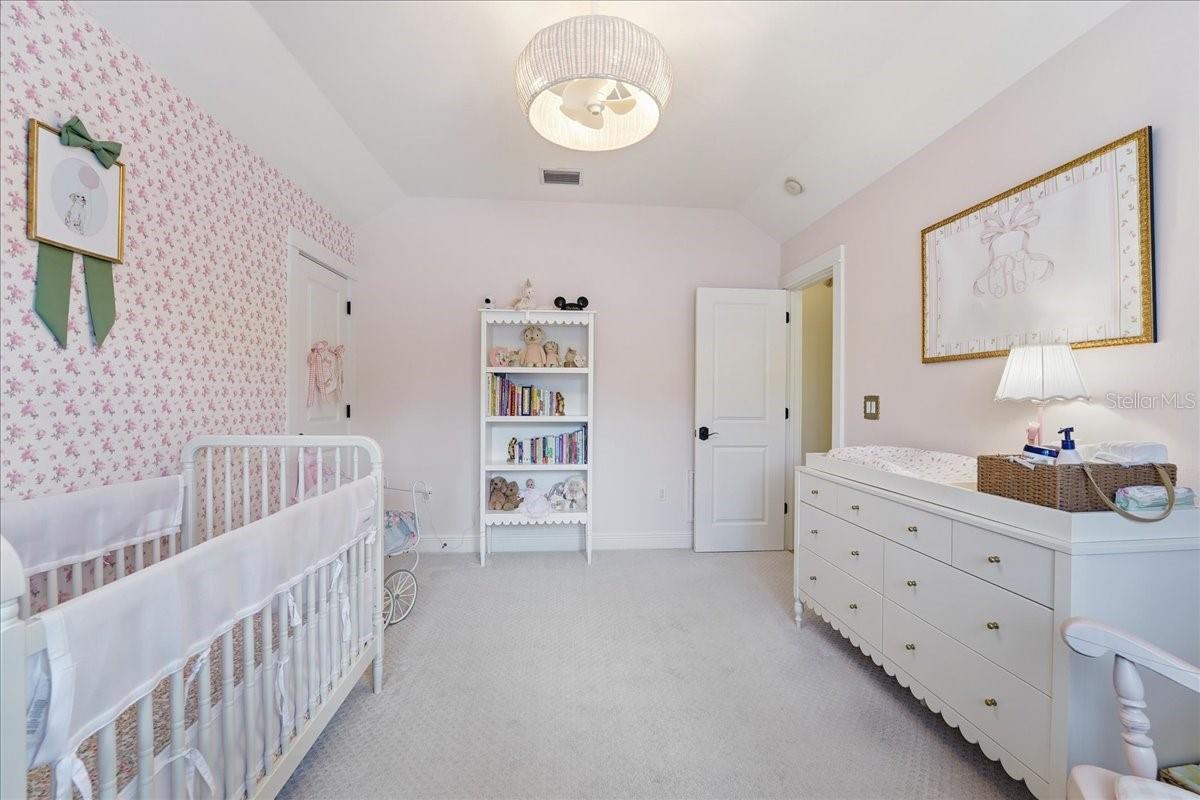 RUNNYMEDE OAKS UNREC - Residential