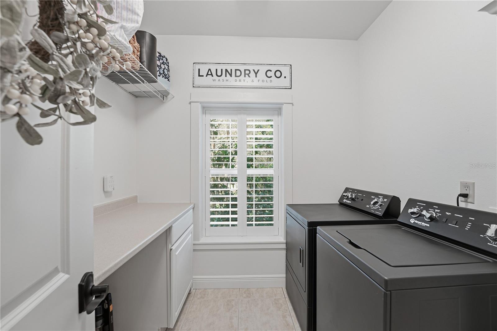 RUNNYMEDE OAKS UNREC - Residential