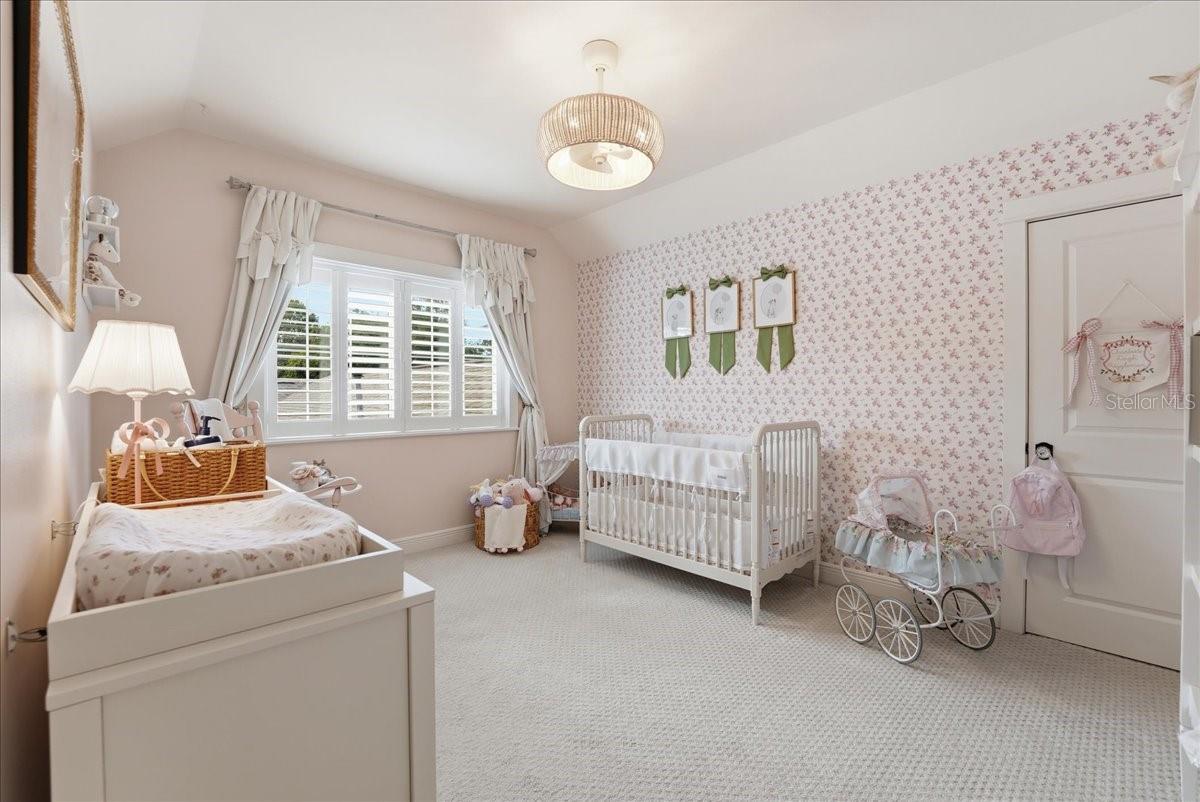 RUNNYMEDE OAKS UNREC - Residential