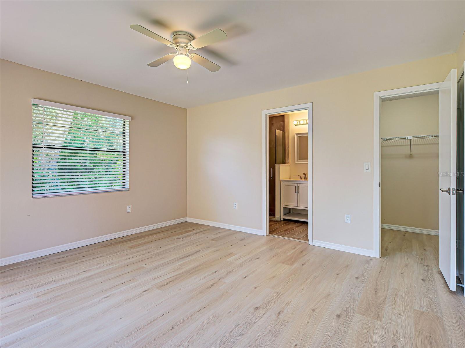 CHESTNUT CREEK VILLAS - Residential