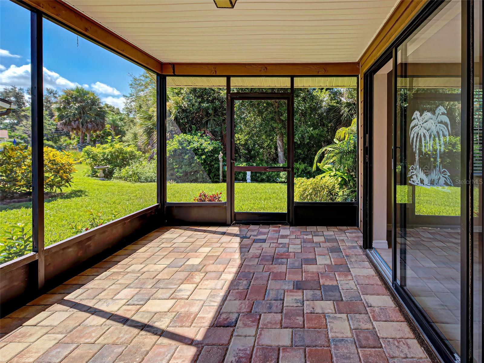 CHESTNUT CREEK VILLAS - Residential