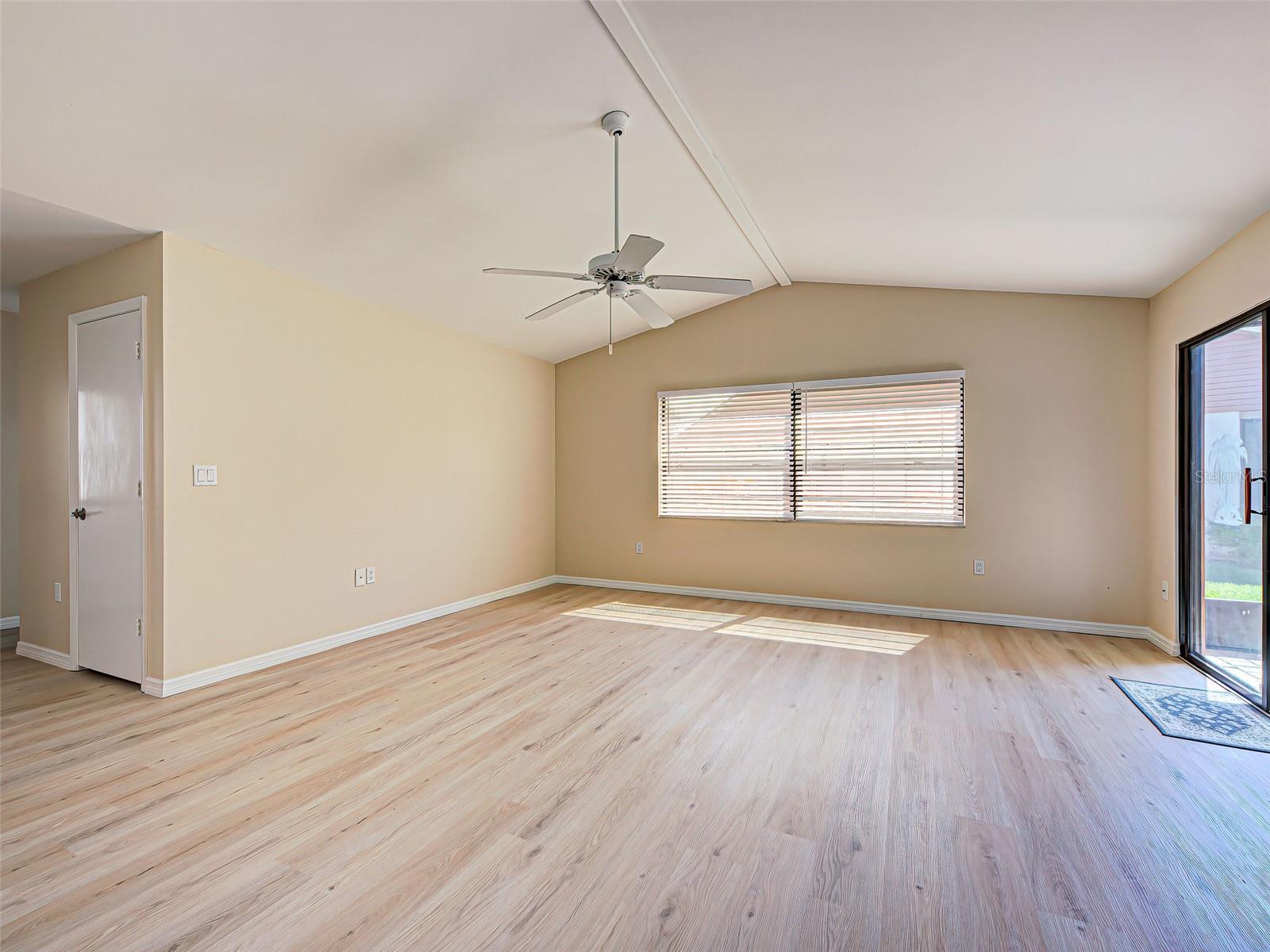 CHESTNUT CREEK VILLAS - Residential