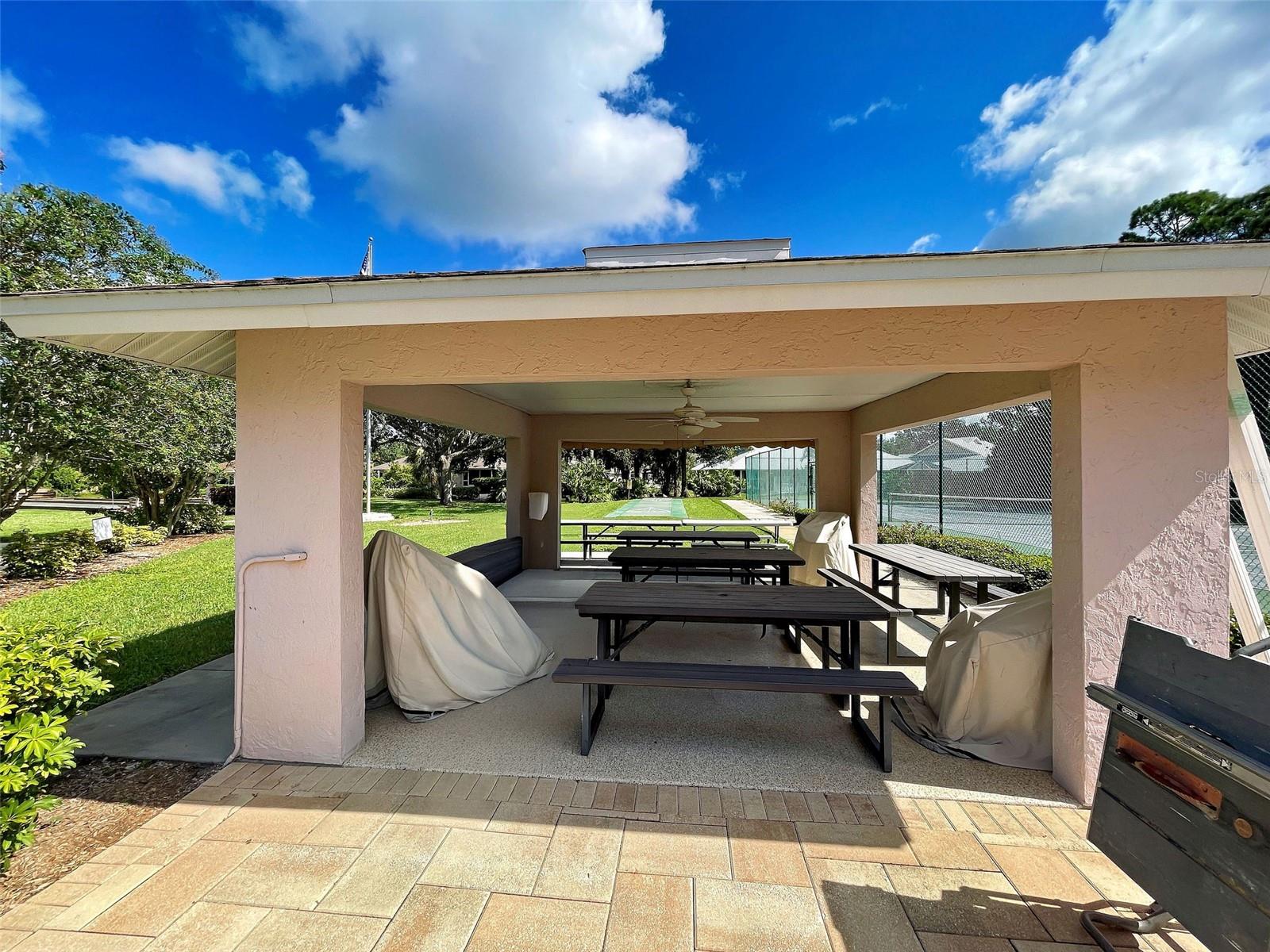 CHESTNUT CREEK VILLAS - Residential