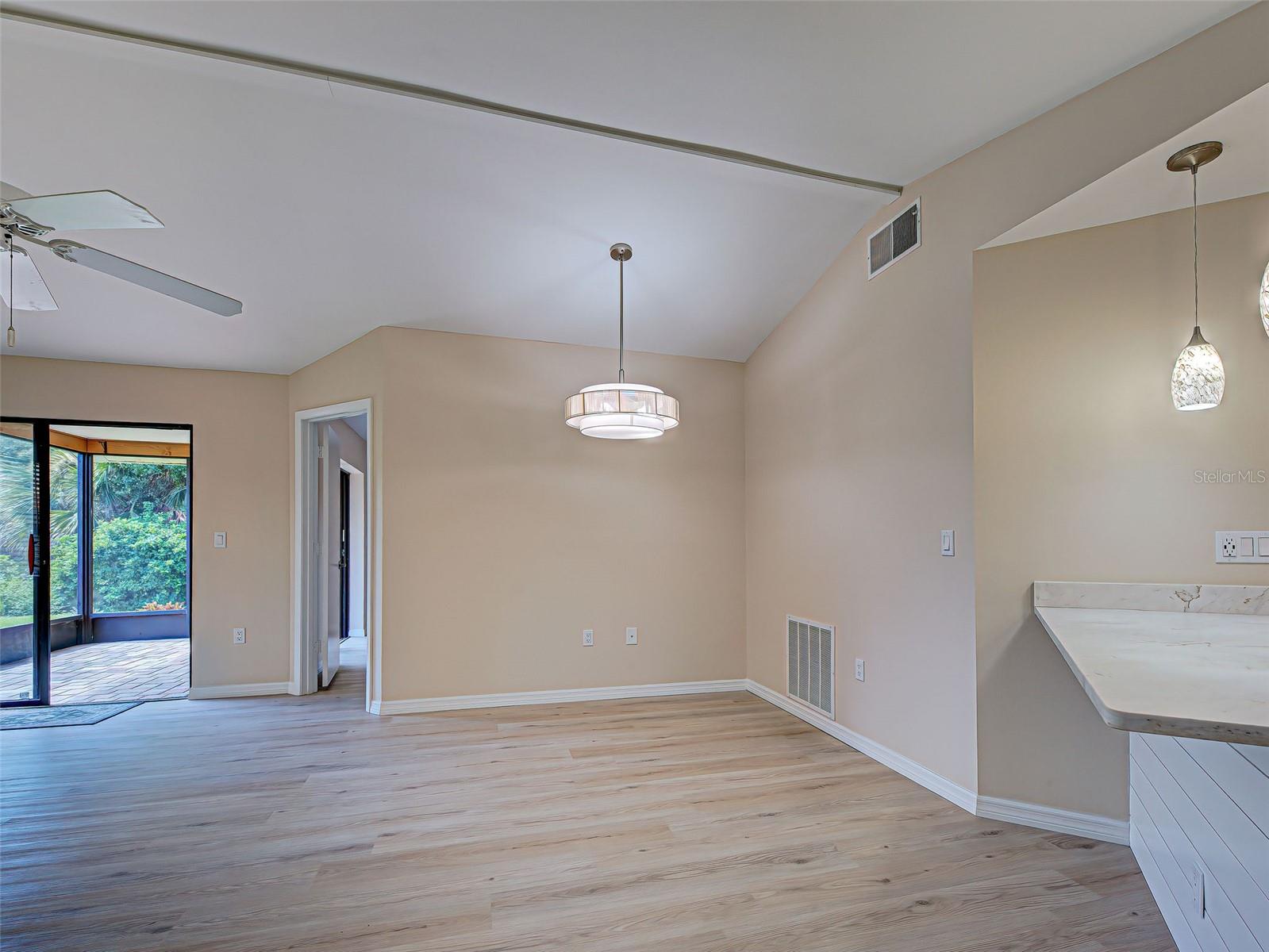 CHESTNUT CREEK VILLAS - Residential