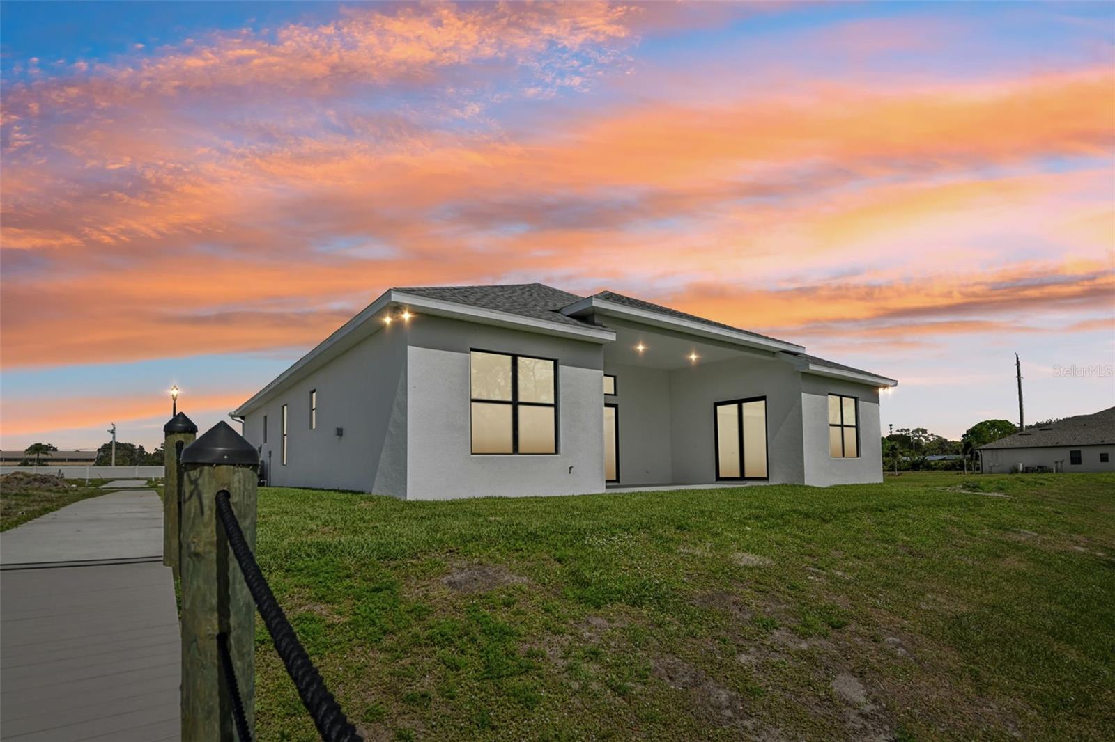 HIDDEN HARBOR ESTATES - Residential