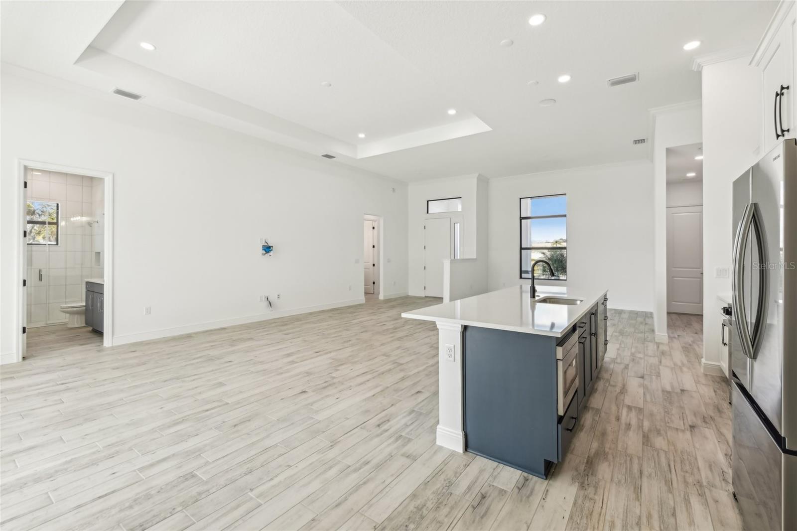 HIDDEN HARBOR ESTATES - Residential