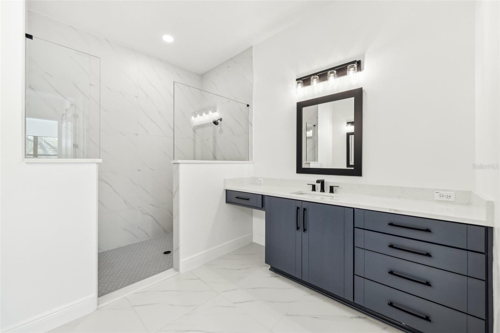 HIDDEN HARBOR ESTATES - Residential