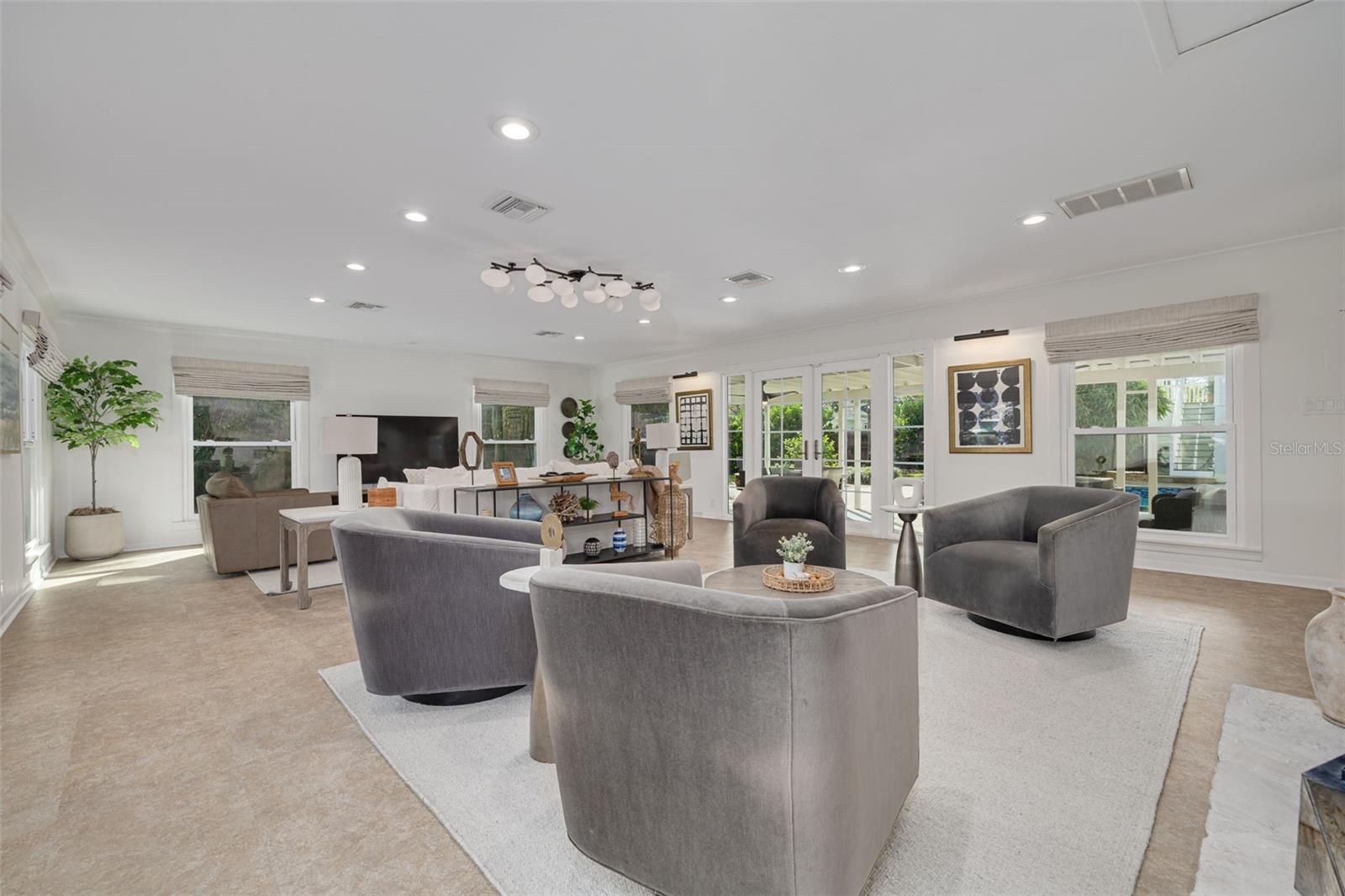 CRESCENT PARK HEIGHTS - Residential
