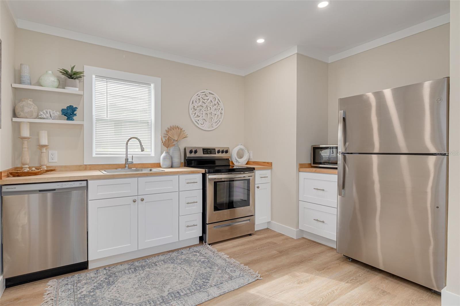 CRESCENT PARK HEIGHTS - Residential