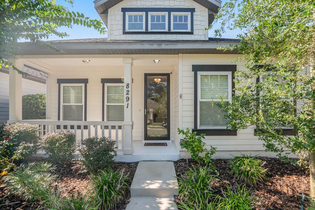 Photo of 8291 SW 78th Lane, Gainesville, FL 32608 (MLS # GC537664)