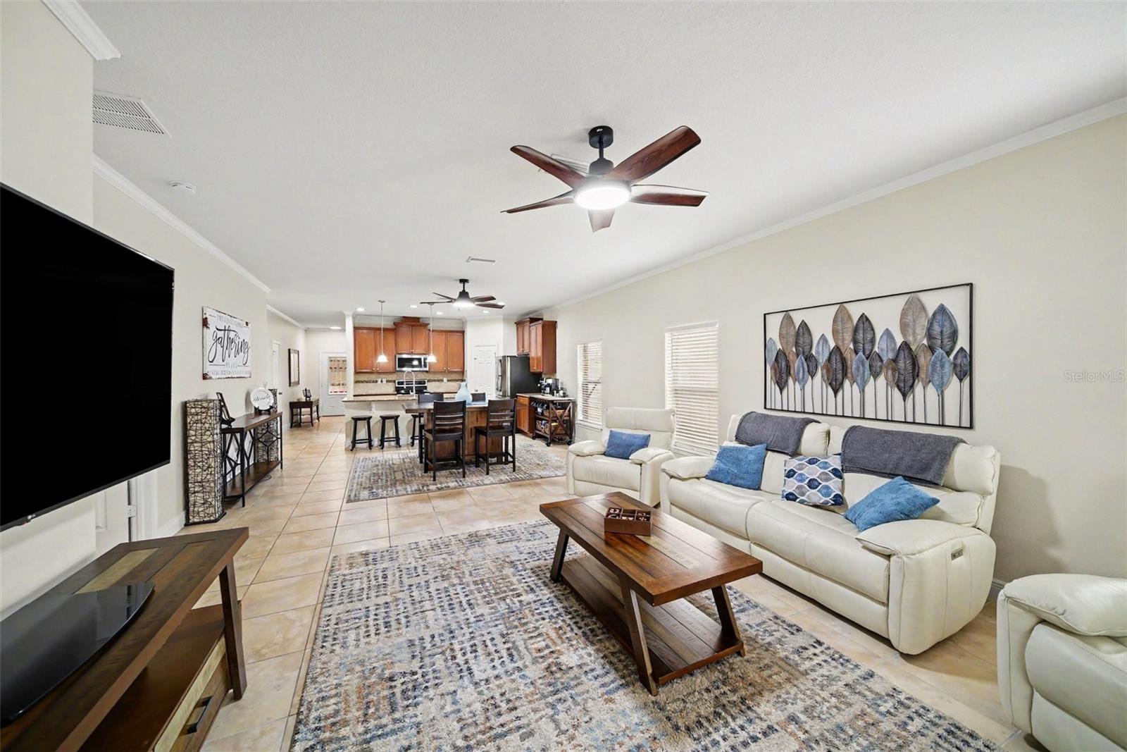 2722 WINGLEWOOD CIRCLE