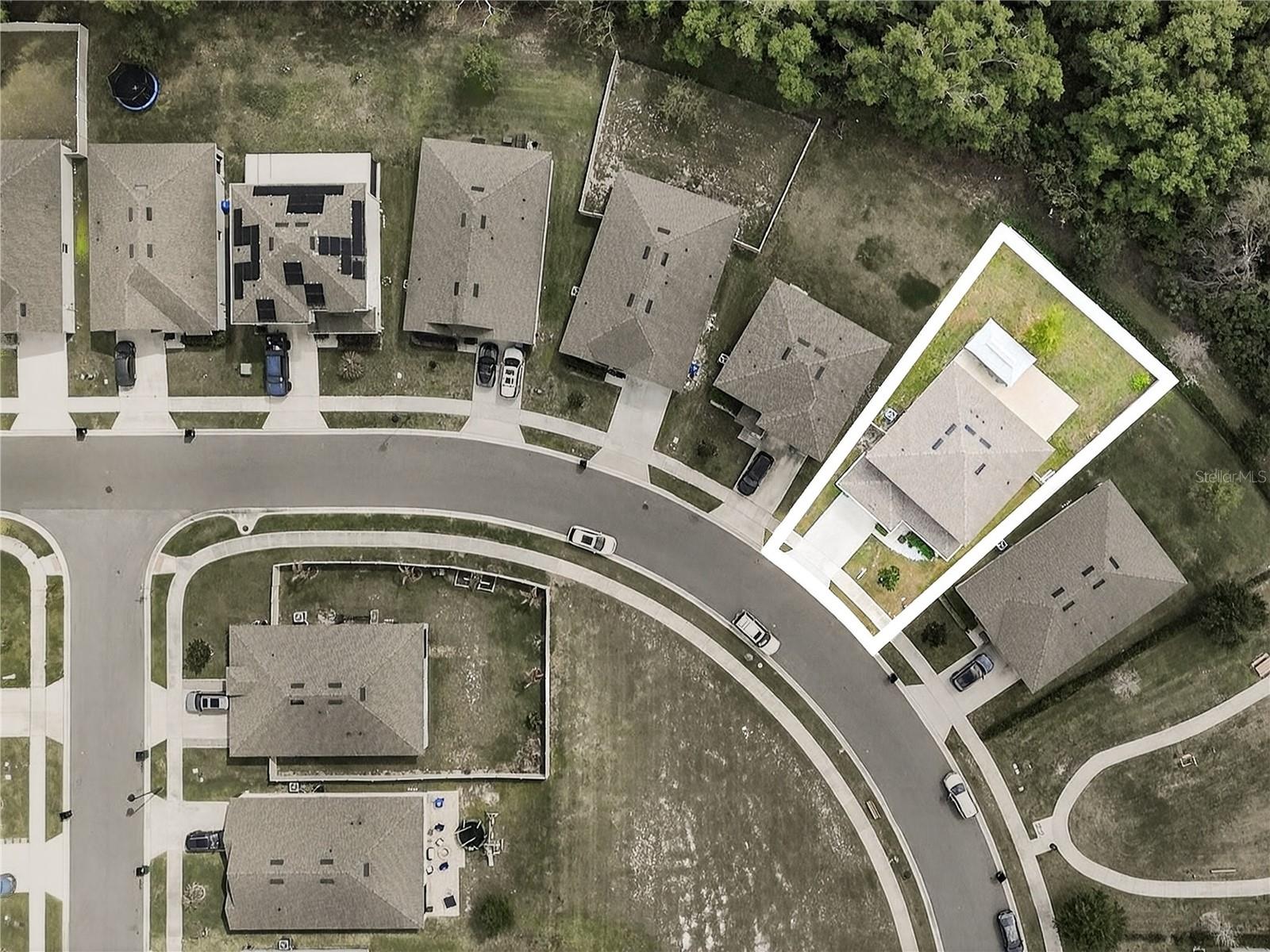 HOLLY ESTATES - Residential