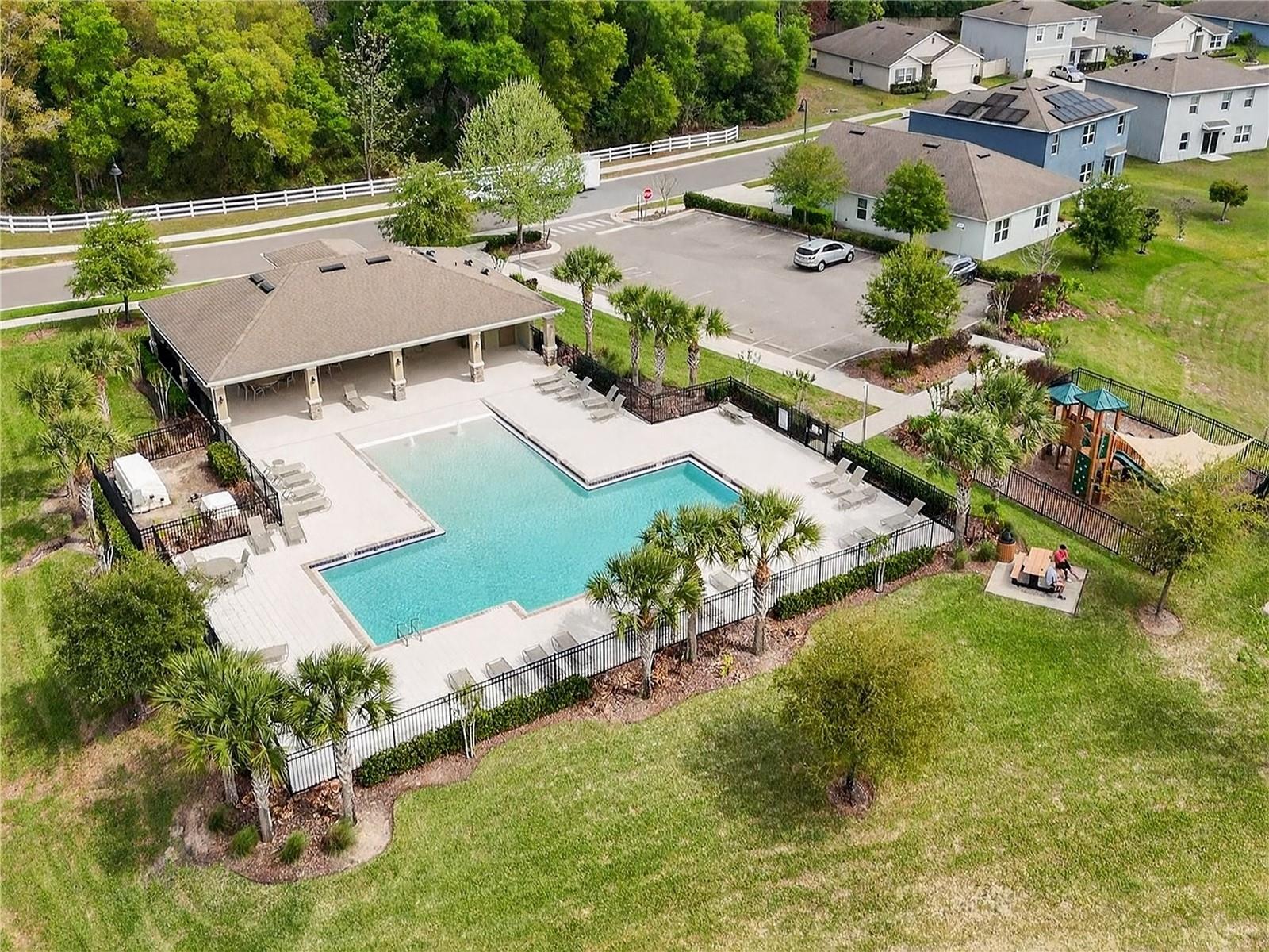 HOLLY ESTATES - Residential