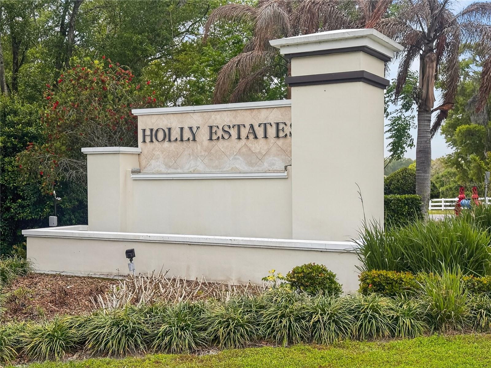 HOLLY ESTATES - Residential