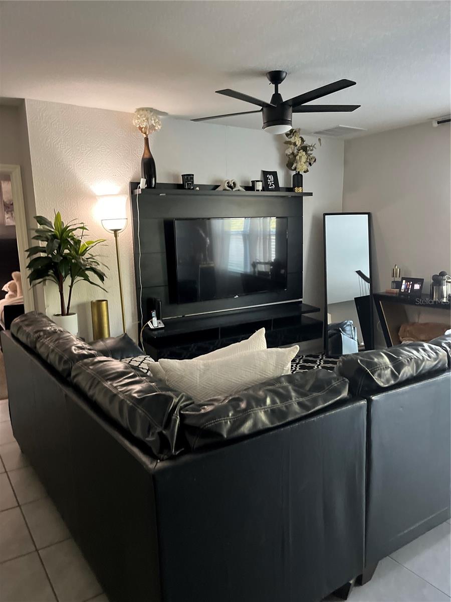 3759 CRIMSON CLOVER DRIVE