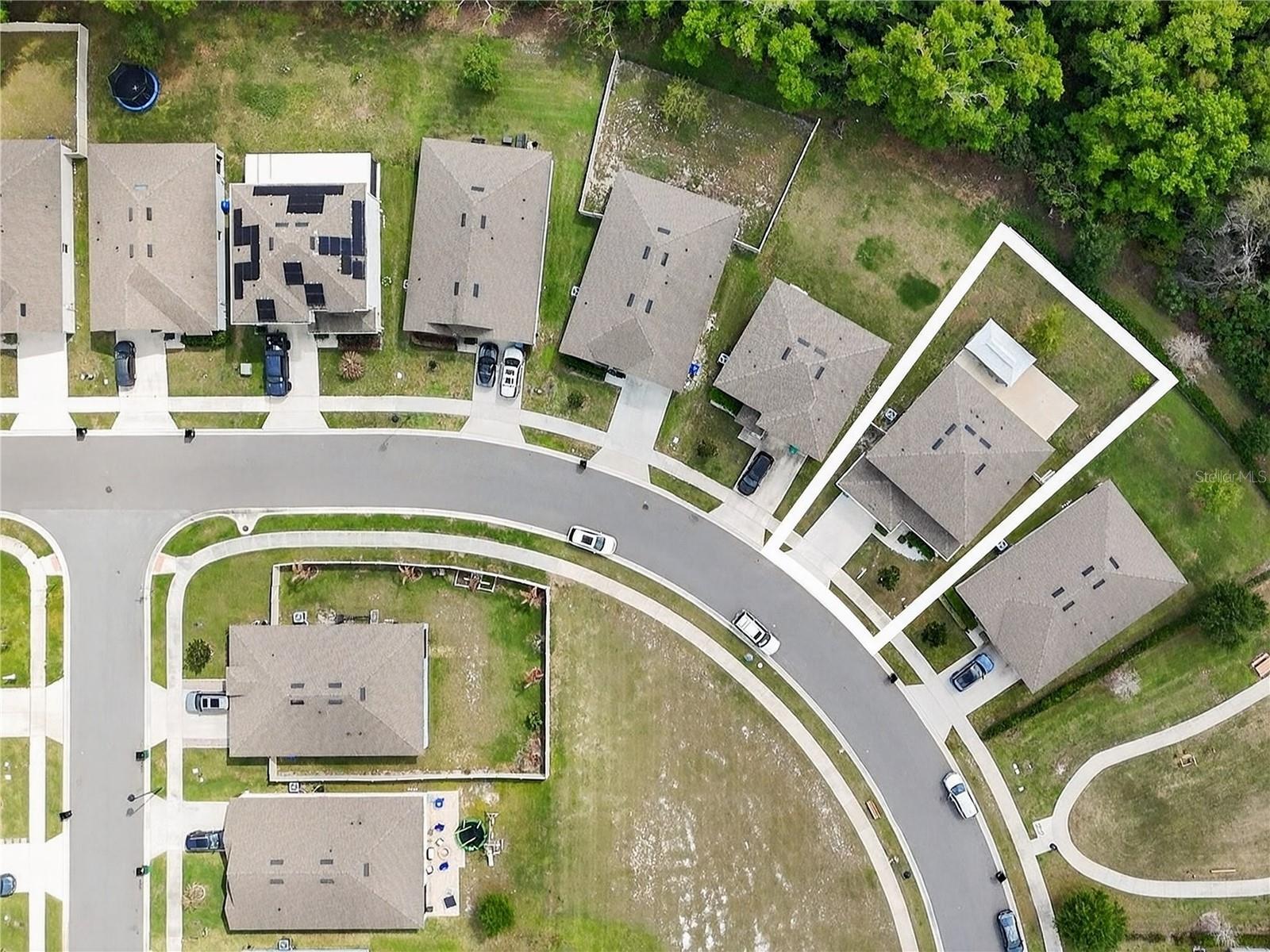 HOLLY ESTATES - Residential