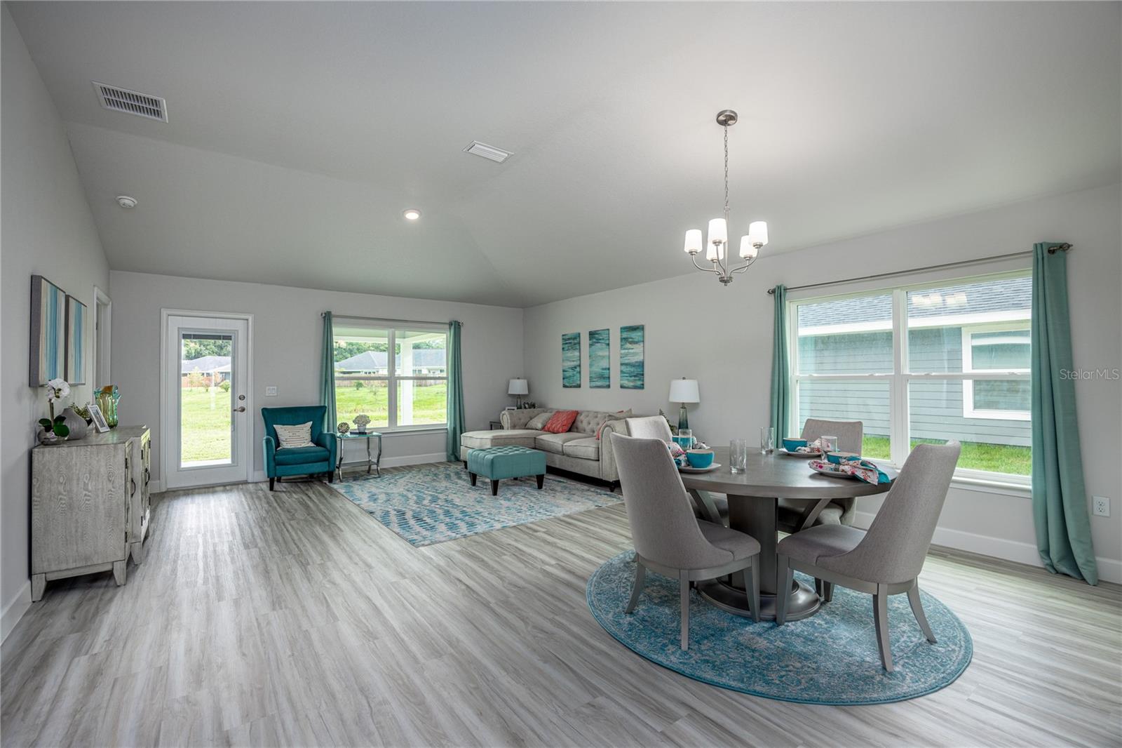 KIRKLAND FARMS - Residential