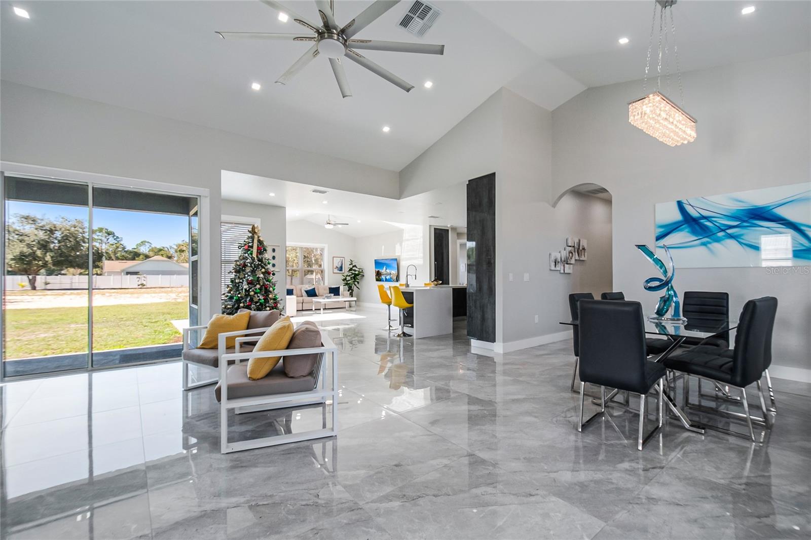 WALK IN WATER LAKE ESTATES PH 01 - Residential