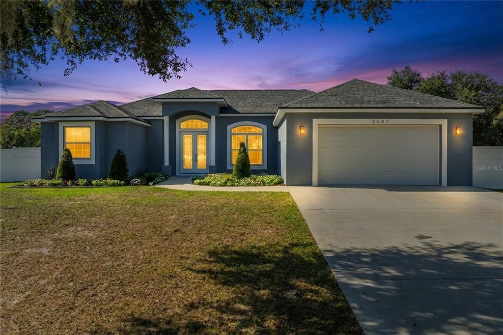 Photo of 2502 Lake Front Drive, Lake Wales, FL 33898 (MLS # O6370901)