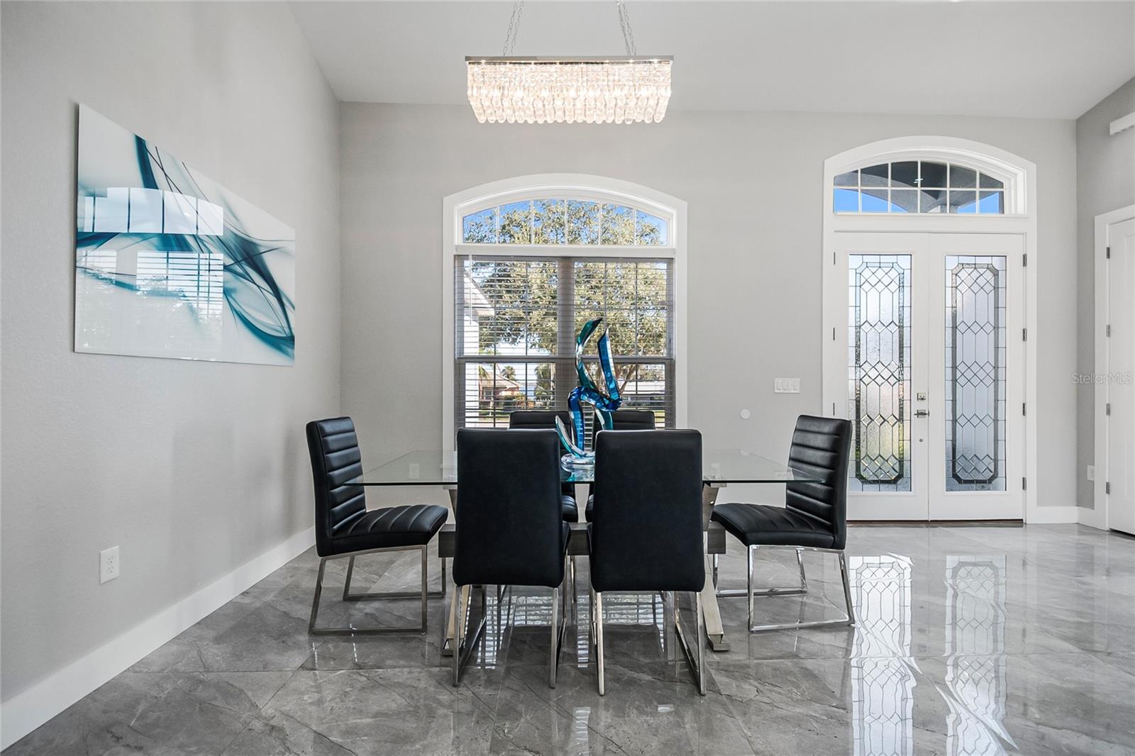 WALK IN WATER LAKE ESTATES PH 01 - Residential