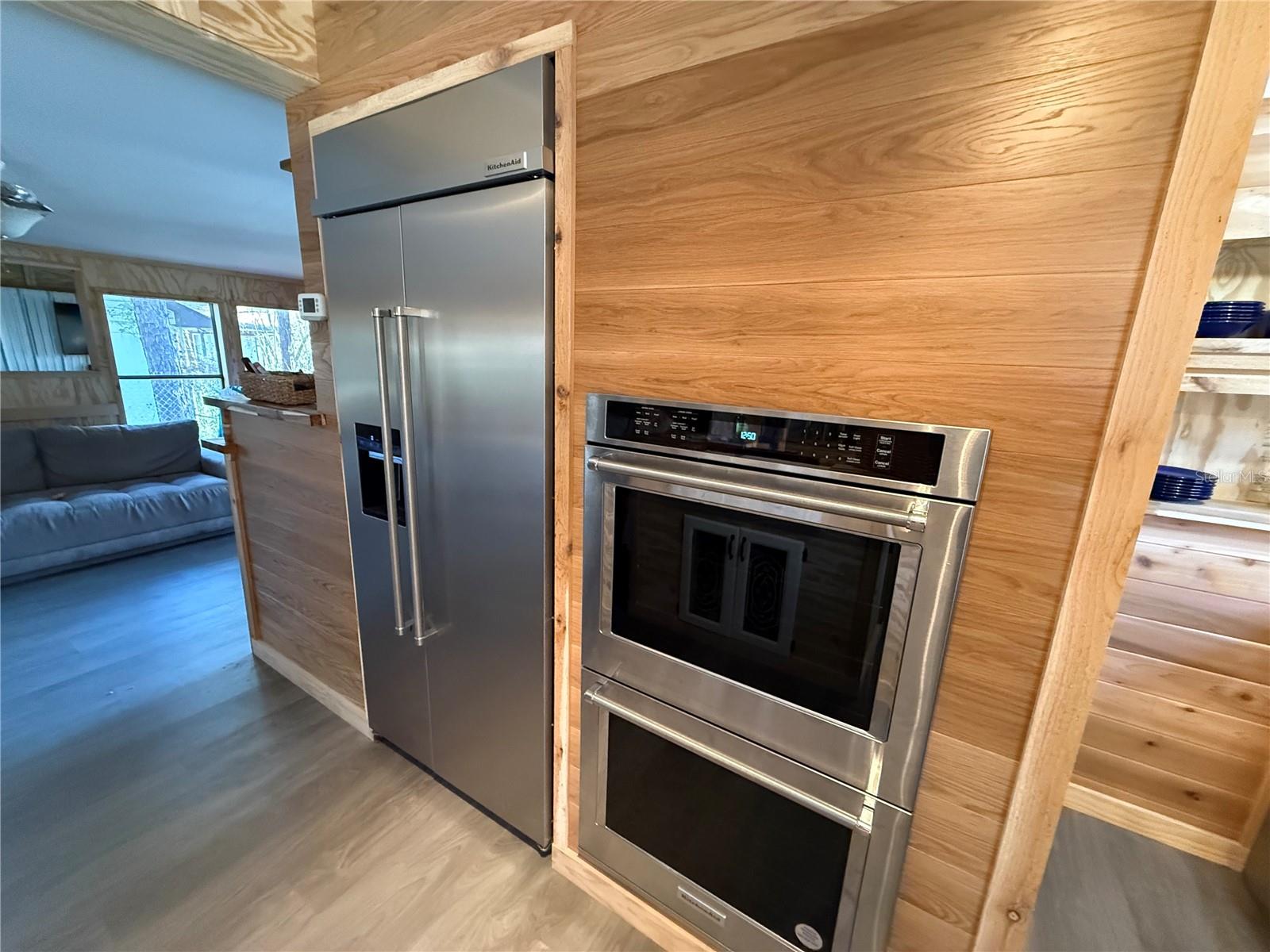 LAKEVIEW PARK - Residential