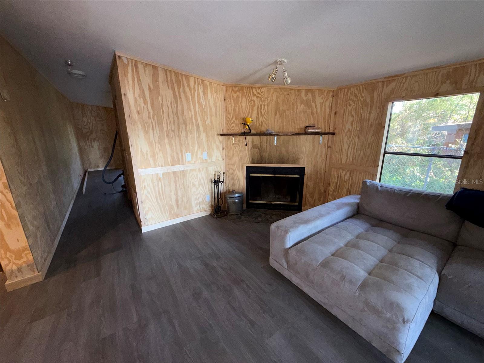 LAKEVIEW PARK - Residential