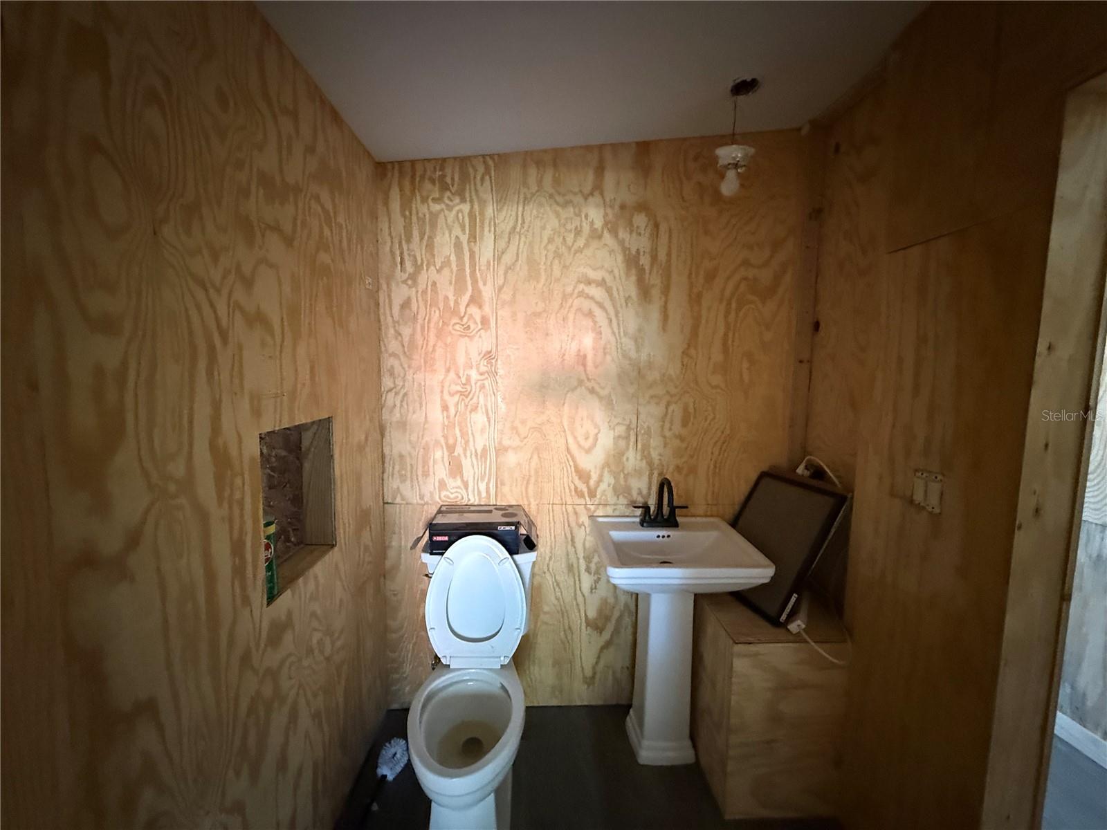 LAKEVIEW PARK - Residential