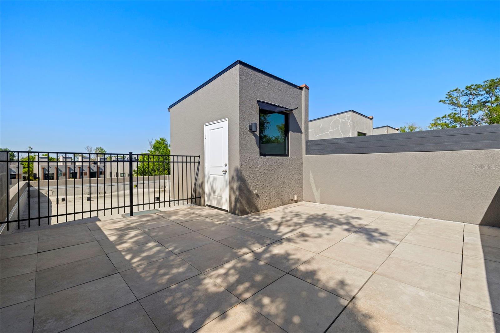 CARROLLWOOD CROSSINGS 2 - Residential