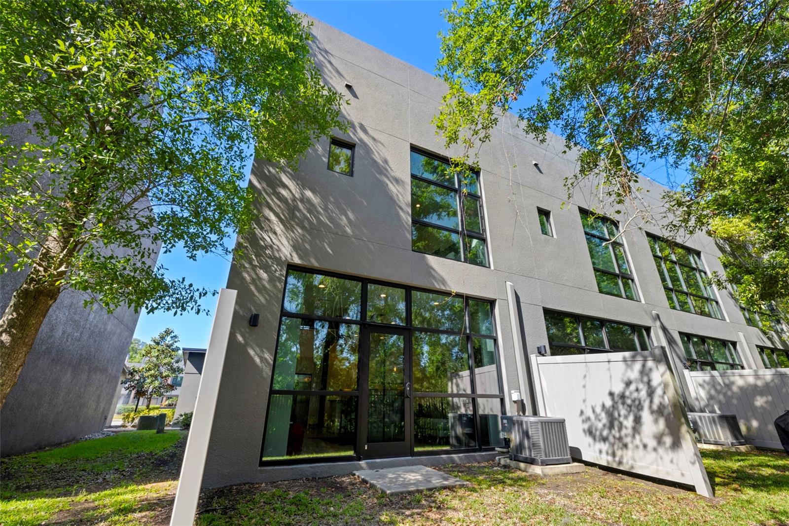 CARROLLWOOD CROSSINGS 2 - Residential