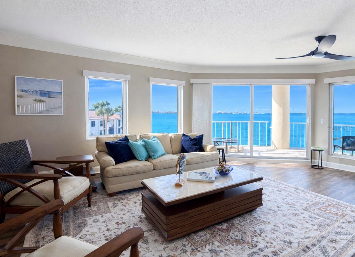 PARADISO CONDO - Residential Lease