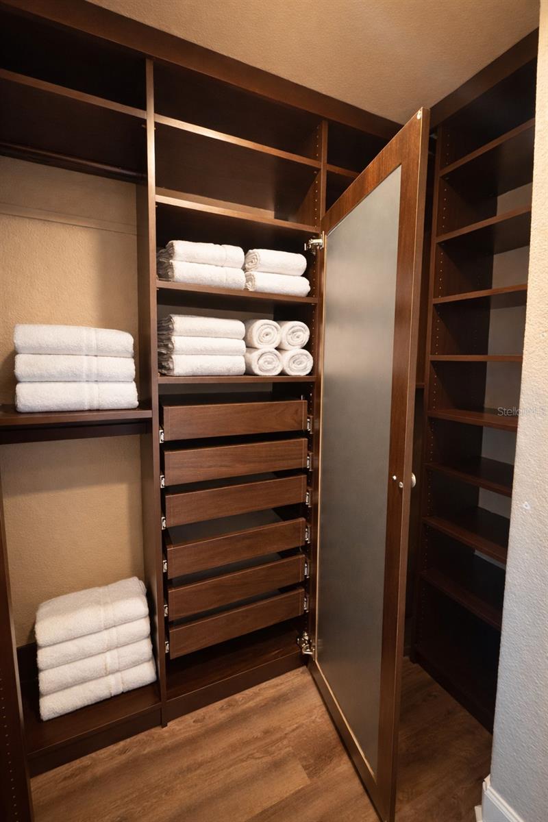 PARADISO CONDO - Residential Lease