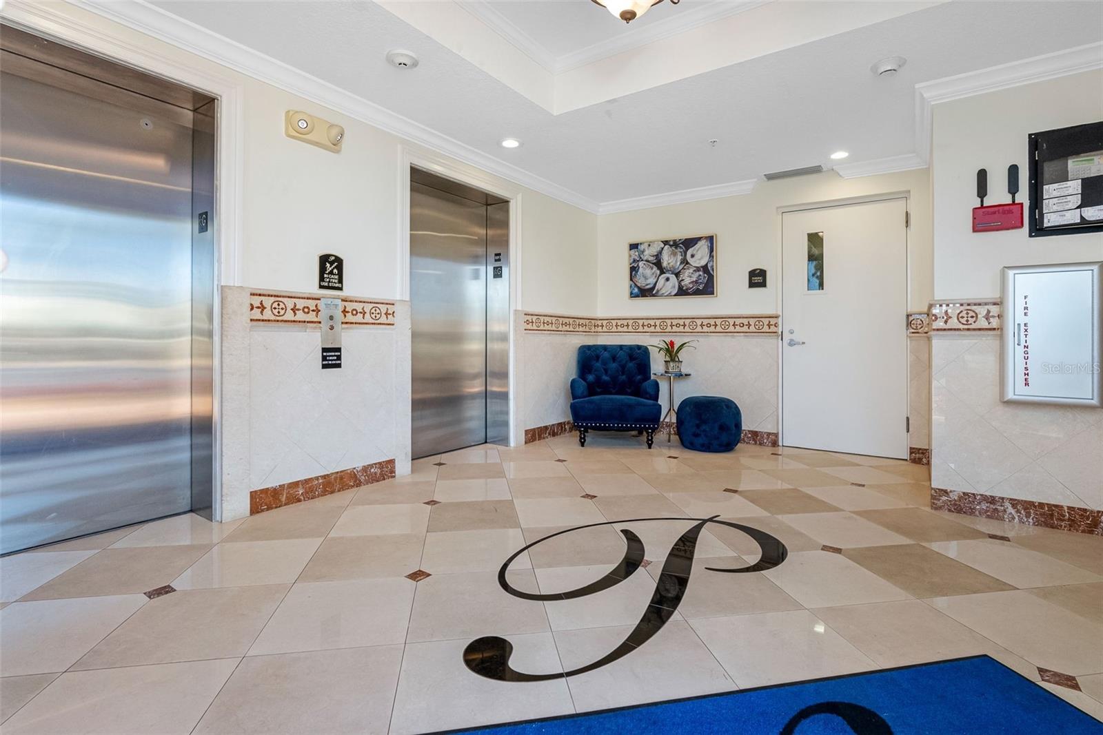 PARADISO CONDO - Residential Lease