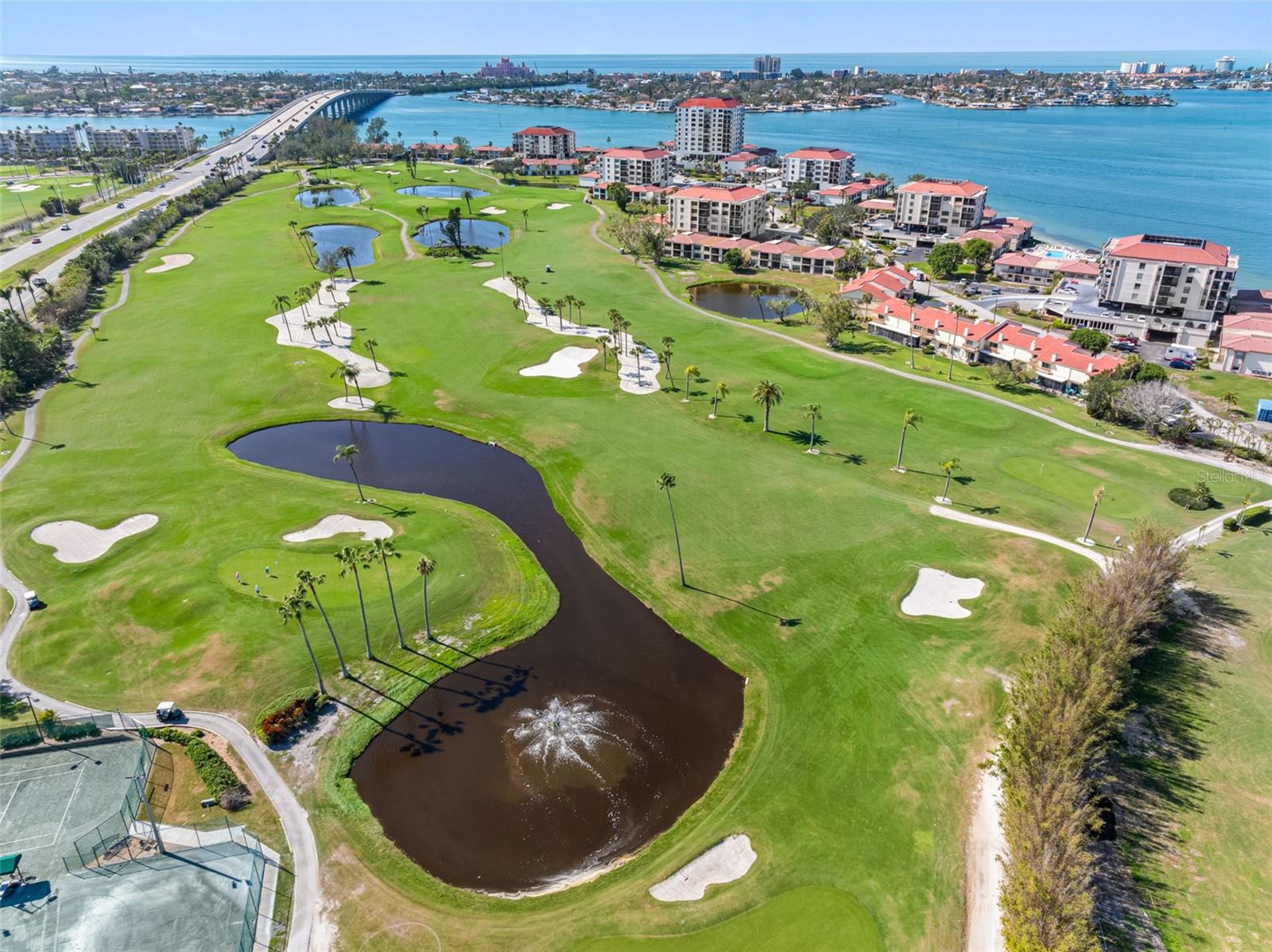 PARADISO CONDO - Residential Lease