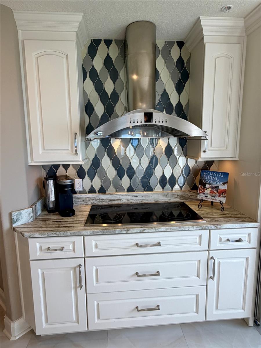 PARADISO CONDO - Residential Lease