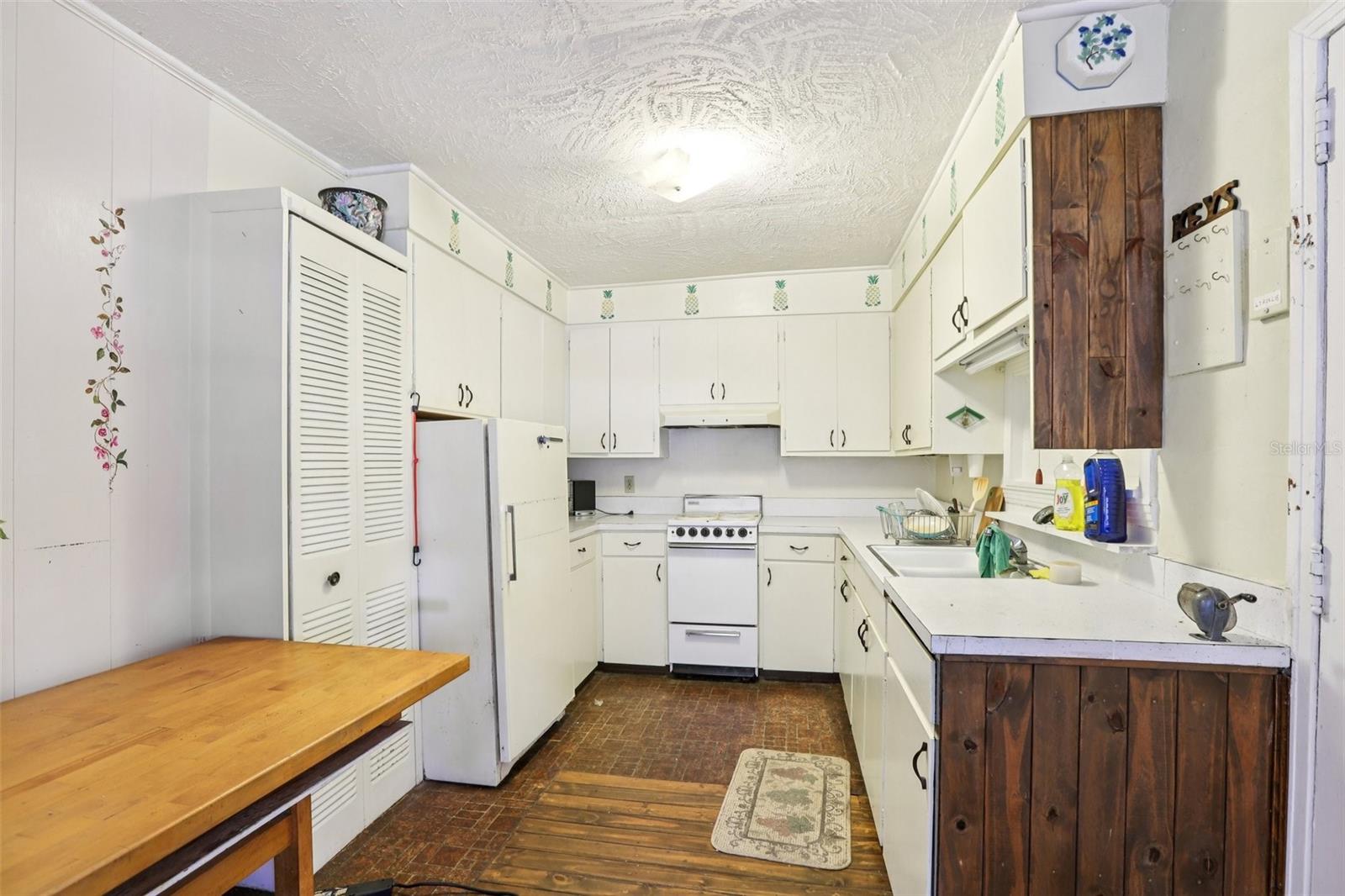 CITY ZEPHYRHILLS - Residential