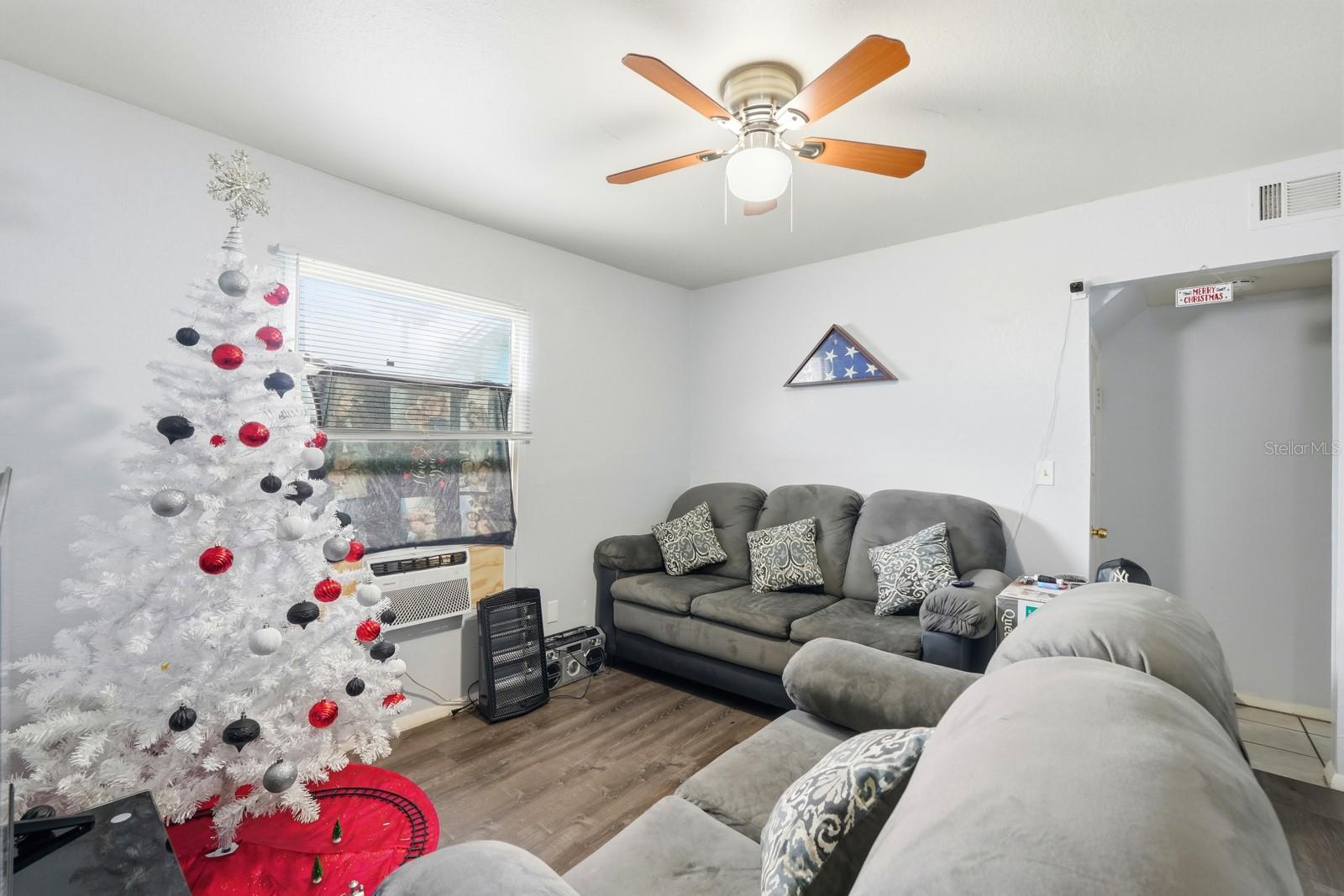 ROGERS SEABREEZE - Commercial Sale