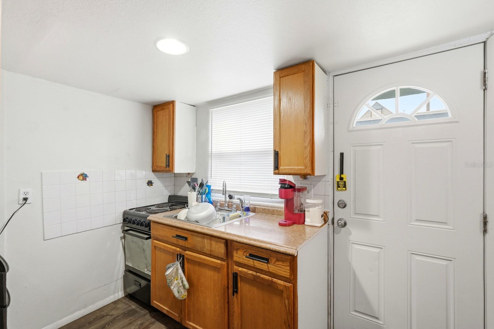 ROGERS SEABREEZE - Commercial Sale