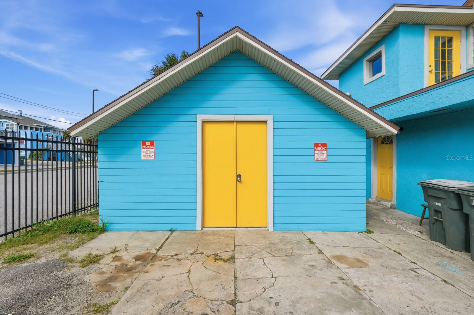 ROGERS SEABREEZE - Commercial Sale