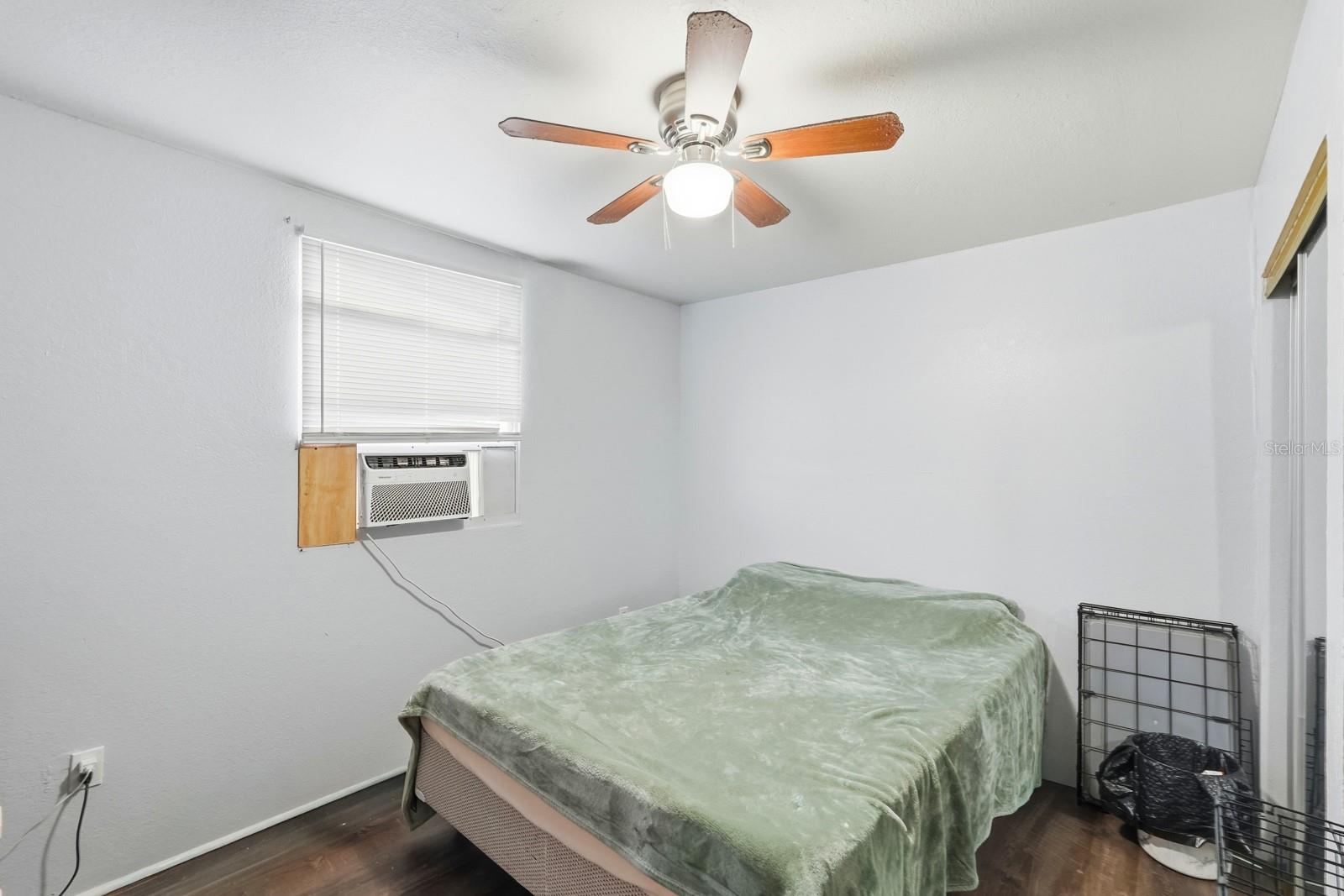 ROGERS SEABREEZE - Commercial Sale