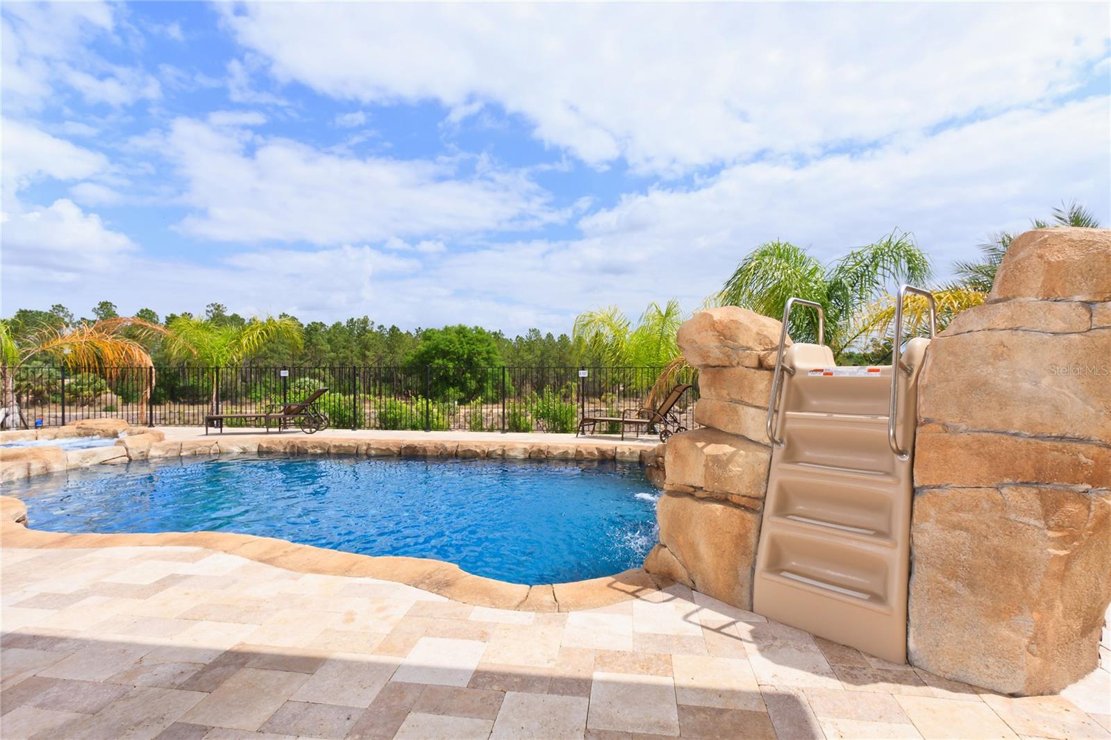 REUNION WEST VLGS NORTH - Residential