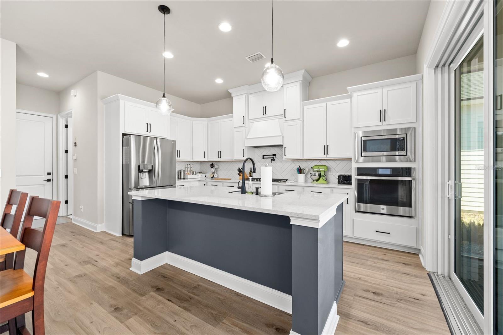 OAKMONT - Residential