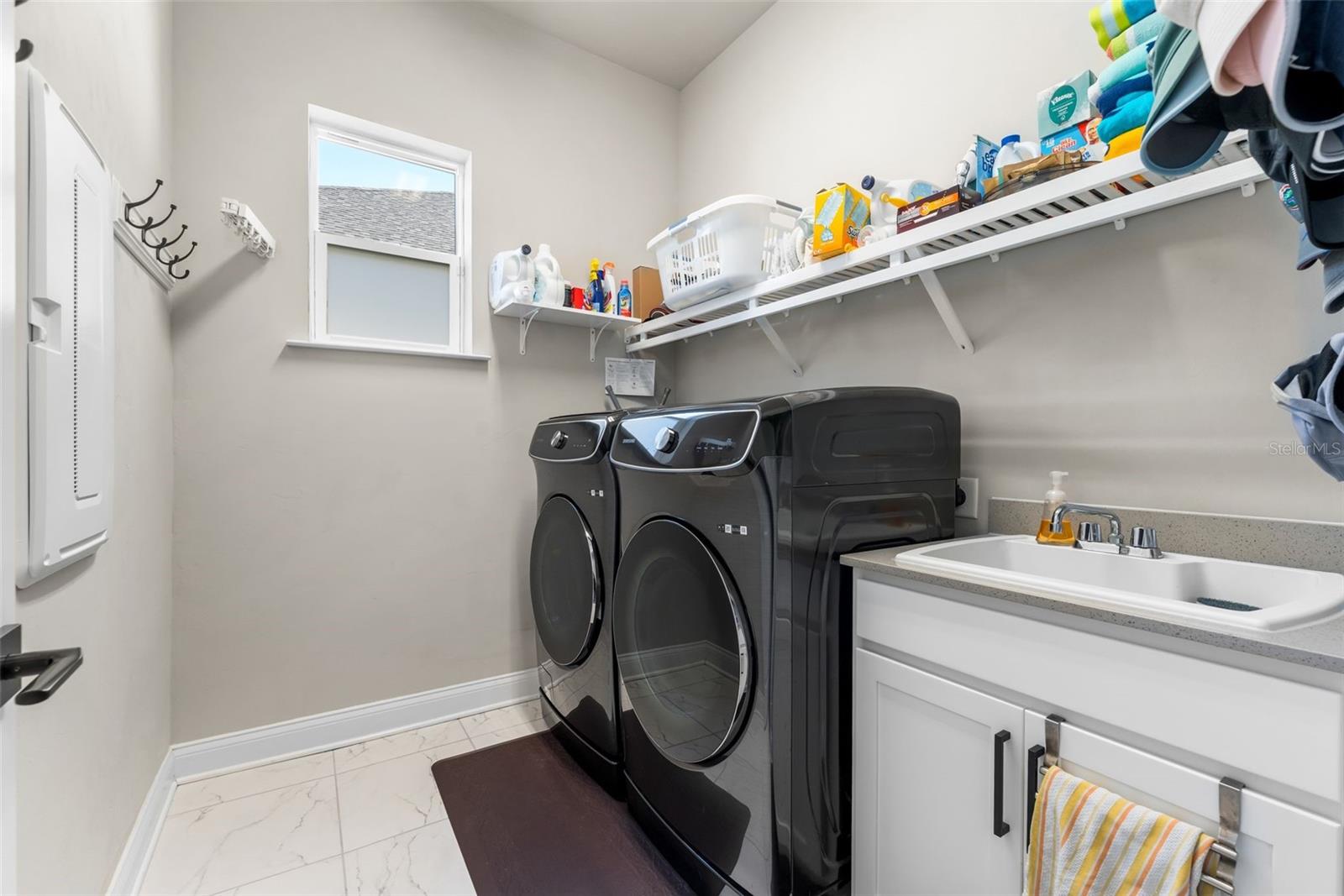 OAKMONT - Residential