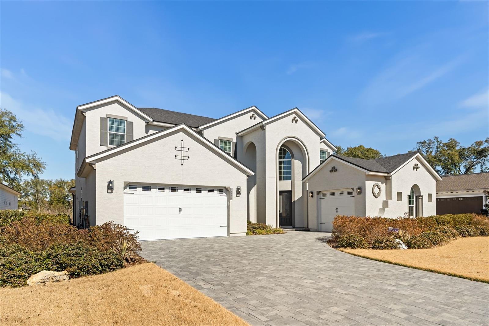 OAKMONT - Residential